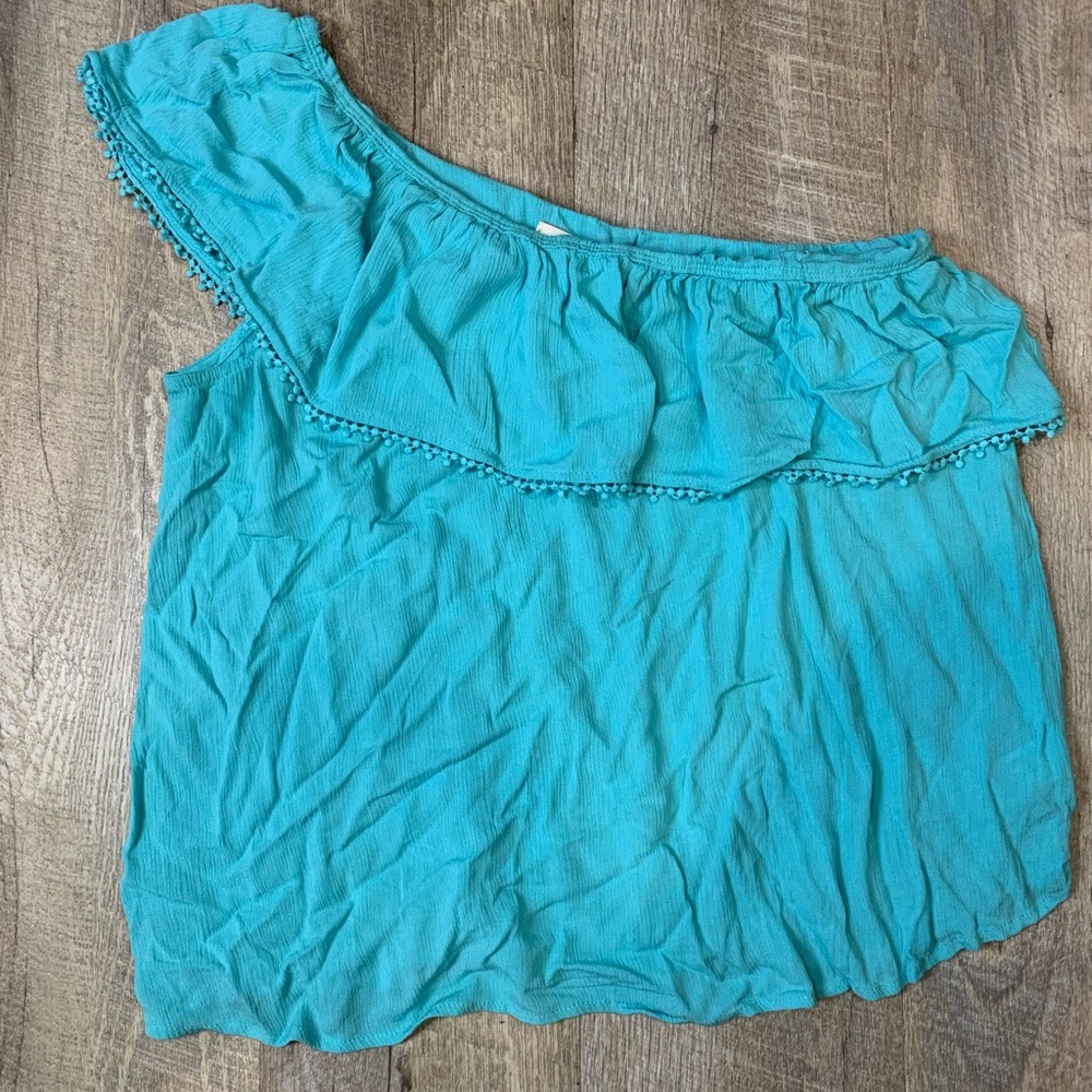 One shoulder. Size Large.